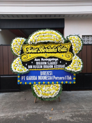 Papan Bunga Duka di Yapen Selatan